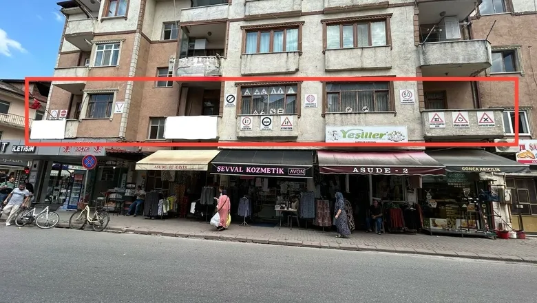 Akyazı Merkezde satılık dükkan