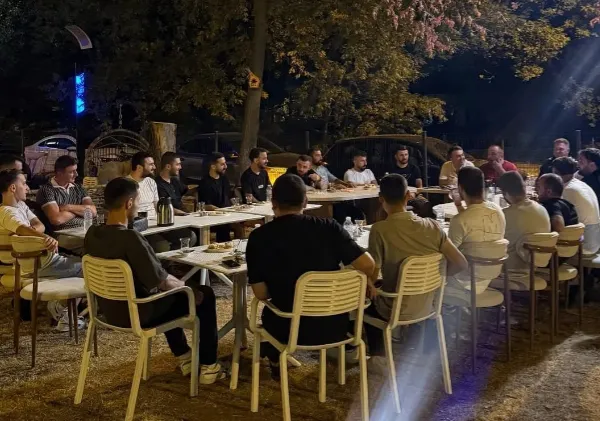 Akyazı Reşadiyespor’da Sezon Öncesi Zirve! Yeni Yönetim ve Kadro İlk Kez Bir Arada