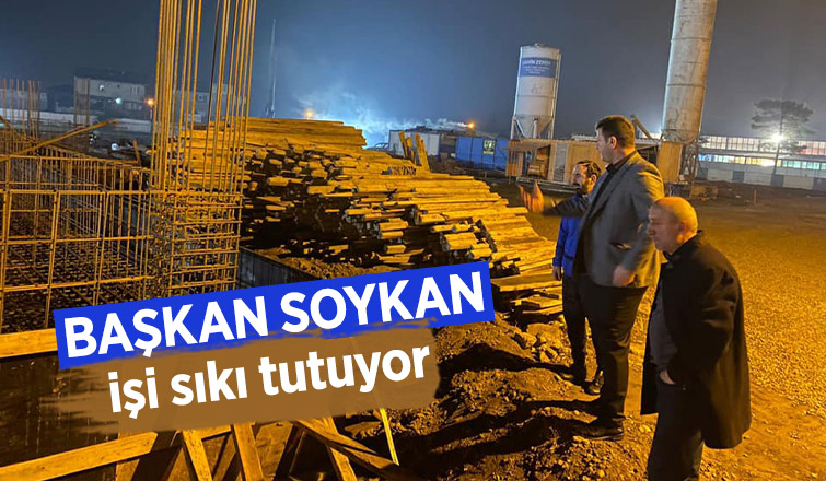 Akyazı Spor Kompleksi'nde çalışmalar gece gündüz sürüyor