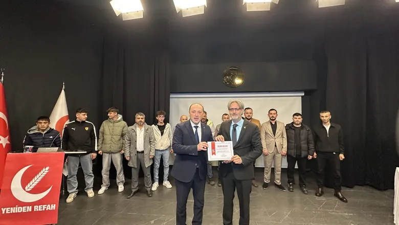 Akyazı Teşkilatına İl Divan Toplantısında Çift Ödül