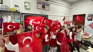 Akyazı’da Ders Zili Bayrak Sevgisiyle Çaldı