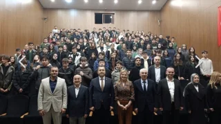 Akyazı'da lise öğrencilerine bağımlılıkla mücadele semineri
