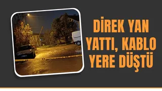 Akyazı’da telefon direği yan yattı