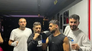 Akyazılı boksör ringin tozunu attırıyor