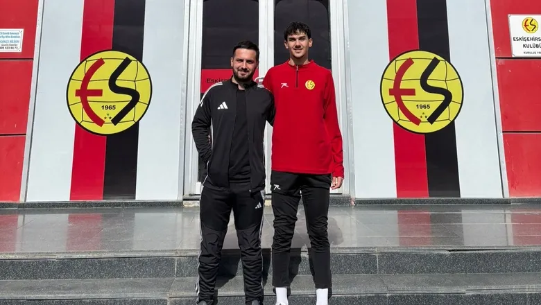 Akyazılı futbolcu Eskişehirspor'a transfer oldu