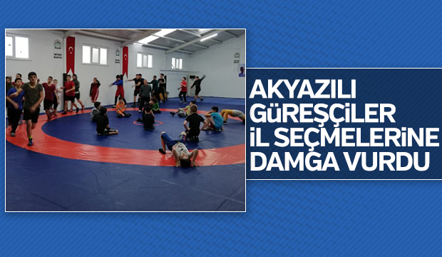 Akyazılı güreşçiler İl seçmelerine damga vurdu