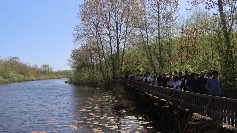 Akyazılı öğrenciler Acarlar Longozu'nu gezdi