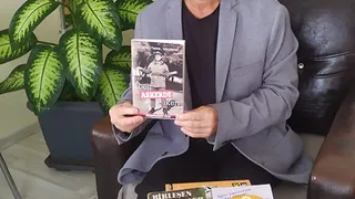 Akyazılı yazar Hüsameddin Acar'dan imza günü