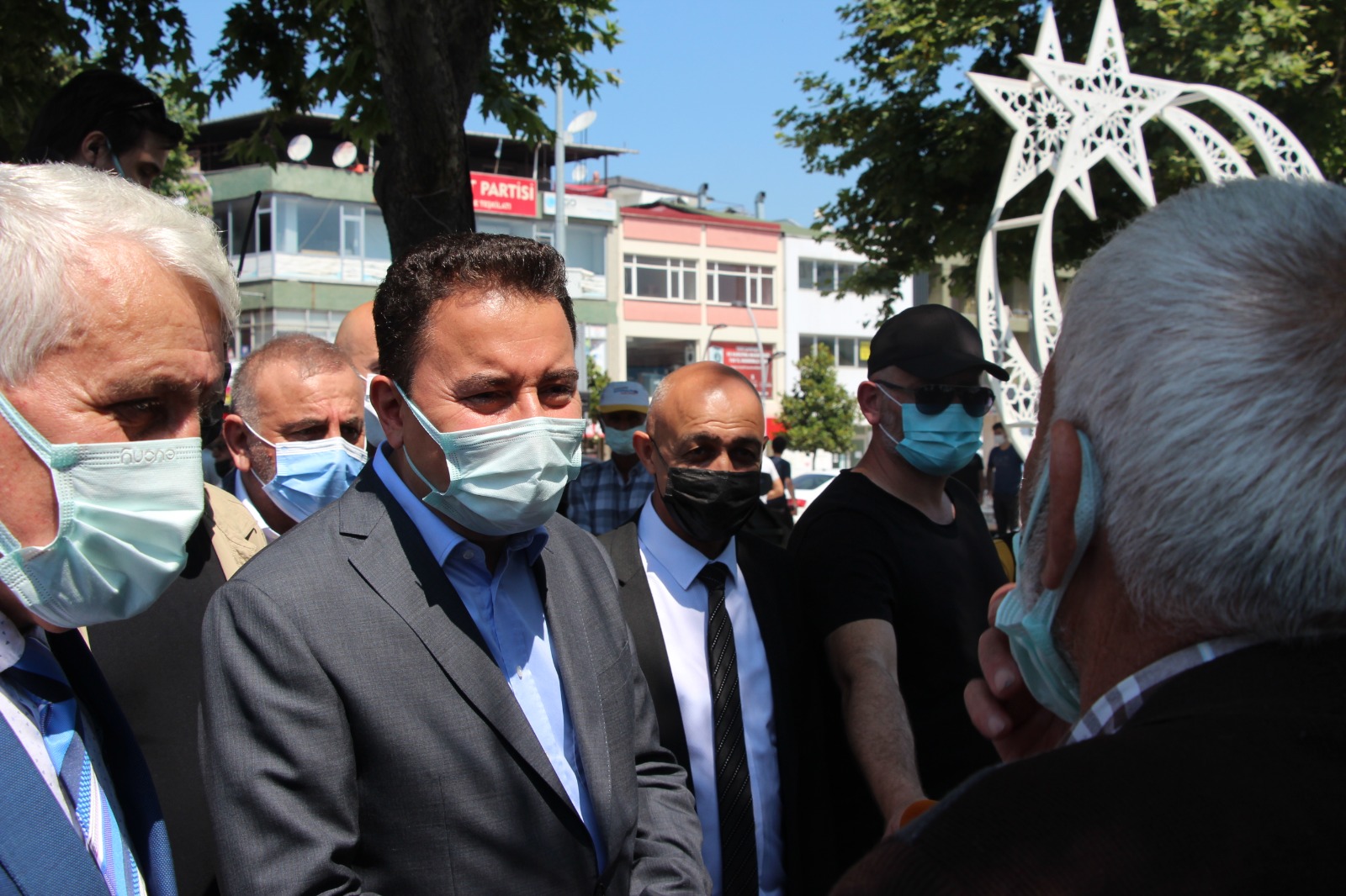 Ali Babacan İlçe Kongresi için Akyazı'ya geldi