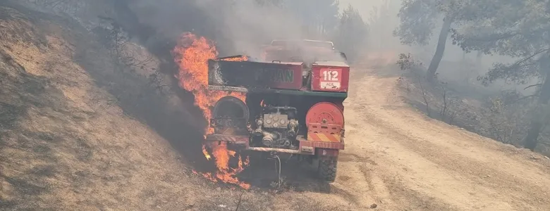Arazöz alevlerin ortasında kaldı
