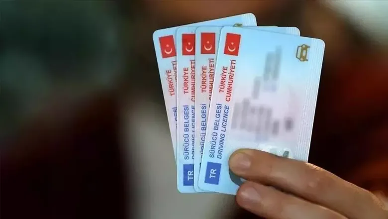 Artık Geçersiz Olacak! Eski Tip Ehliyet İçin Son Hafta: Yenilemeyenlere Ceza Geliyor
