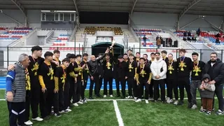 As Akyazıspor U-18 kupasına kavuştu