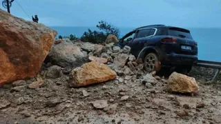 Ayetlerin anlamı tüyleri diken diken etti. Kur'an okunurken kayalar düştü.