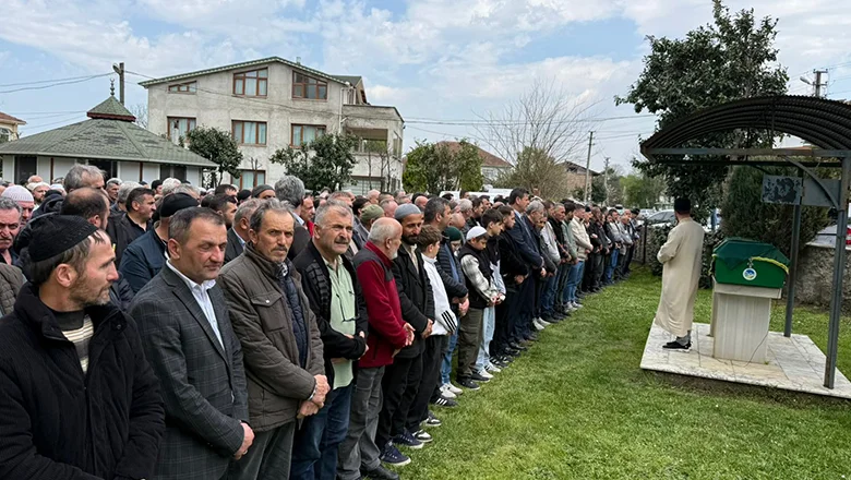 Ayşe Yazıcı Defnedildi