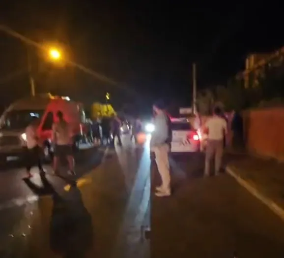 Bahçe duvarını yıkarak durabildi