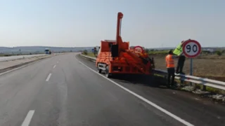 Bakan açıkladı; Karayollarında 120 bin gereksiz levha kaldırıldı