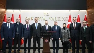 Bakan Kacır Sakarya'ya geldi