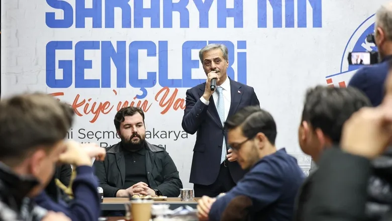 Başkan Alemdar gençlerle bir araya geldi