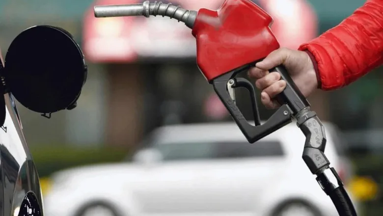 Benzine, motorine ve LPG'ye zam bekleniyor