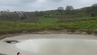 Böyle doğa olayı görülmedi; Gölet bir anda yok oldu