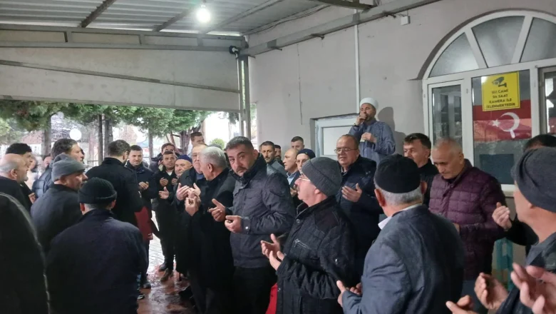 Budaklar'da bayram geleneği sürdü