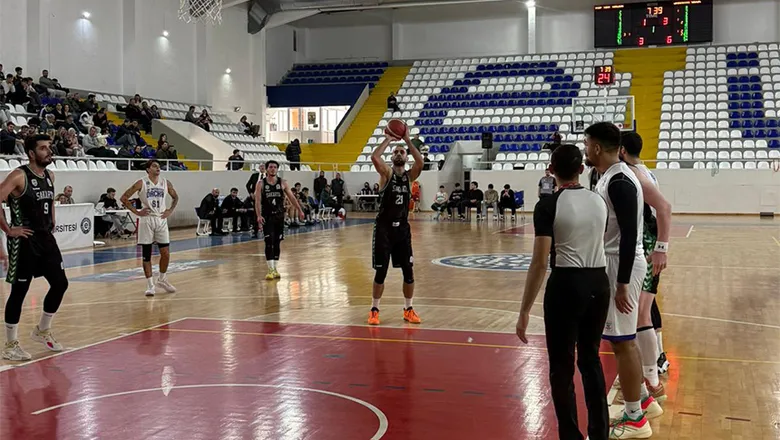 Büyükşehir Basket İzmir’de 13'de 13 yaptı