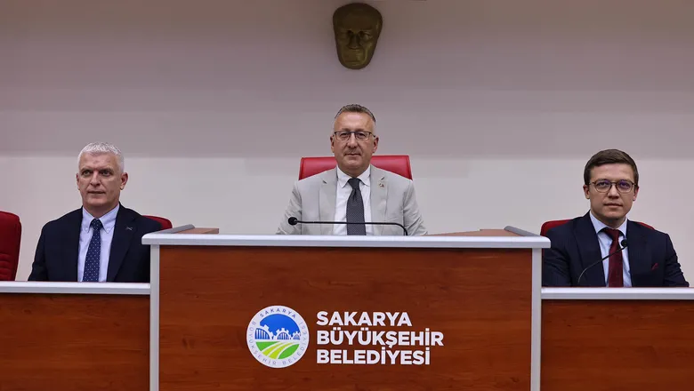 Büyükşehir meclisi toplandı