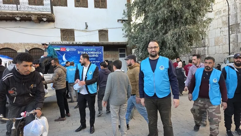 Büyükşehir’in iftar kazanları Şam’da kaynıyor