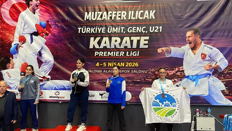 Büyükşehirli sporculardan madalya yağmuru