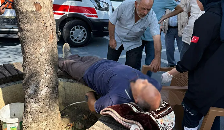 Cami bahçesinde yürekleri ağza getiren anlar