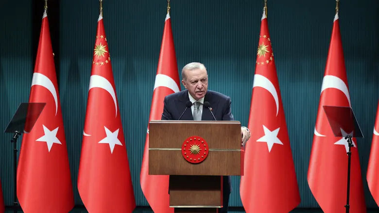 Cumhurbaşkanı Erdoğan'dan memurlara doğum izni müjdesi