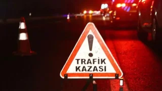 D-100'de minibüs kazası: 4 yaralı