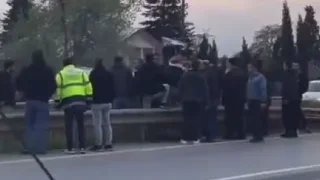 D-100'de panik anları; Yardıma koştular