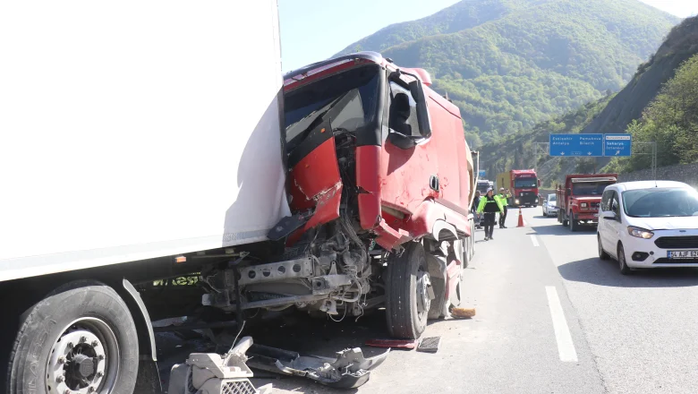 D-650 karayolunda feci kaza