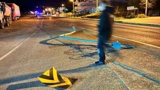 D140'ta Ortalık Savaş Alanına Döndü: Alkollü Sürücü Kamyonla Ortalığı Birbirine Kattı