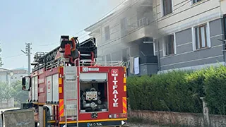 Dairede çıkan yangın paniğe neden oldu
