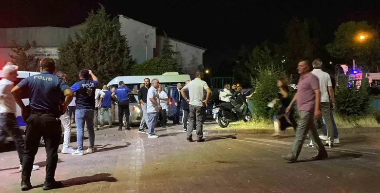 Düğünde oyun kavgası:  2 bıçaklı, 3 darplı yaralı, 25 gözaltı