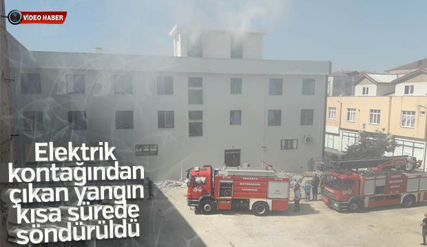 Elektrik kontağından çıkan yangın korkuttu