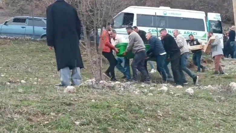 Eşini av tüfeği ile vurarak öldürdü