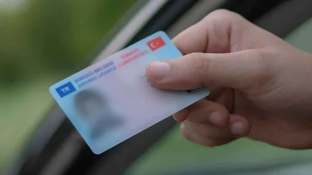 Eski tip ehliyetleri yenilemek için son tarih 31 Ekim olarak açıklandı