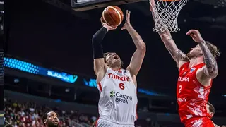 EuroBasket 2025: 12 Dev Adam Yarı Finalde! Türkiye, Polonya’yı 91-77 Mağlup Etti