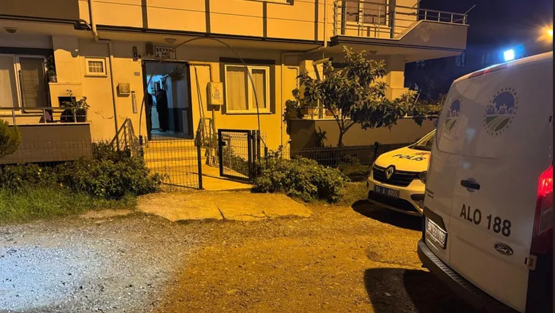 Evinde ölü bulundu