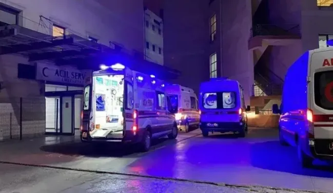 Fabrikada işçiler akıma kapıldı; 1'i ağır 2 yaralı