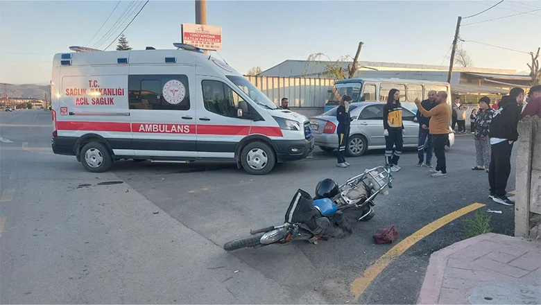 Feci kaza kamerada; Yaralı halde kaçtı