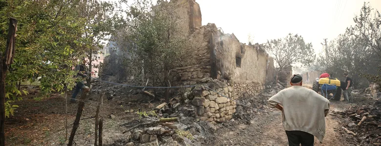 Felaketi yaşayan köyden dehşete düşüren fotoğraflar