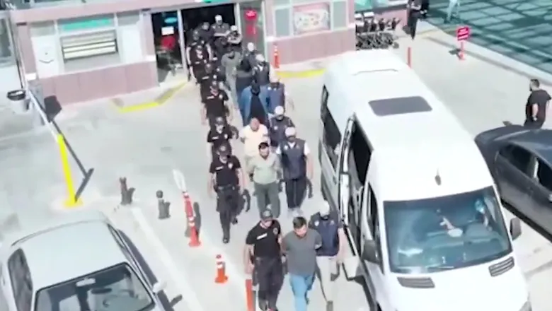 FETÖ operasyonları: 178 kişi yakalandı