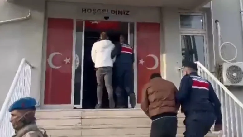 FETÖ operasyonu: 77 gözaltı