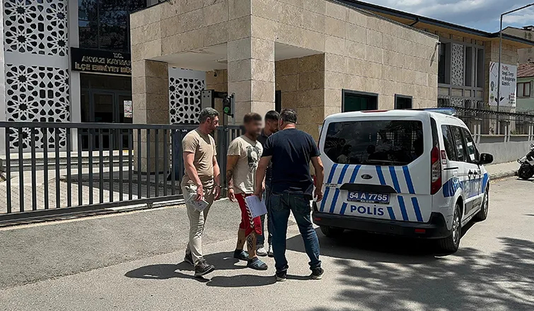 Teröre Geçit Yok: Akyazı Polisi FETÖ Firarisini Yakaladı