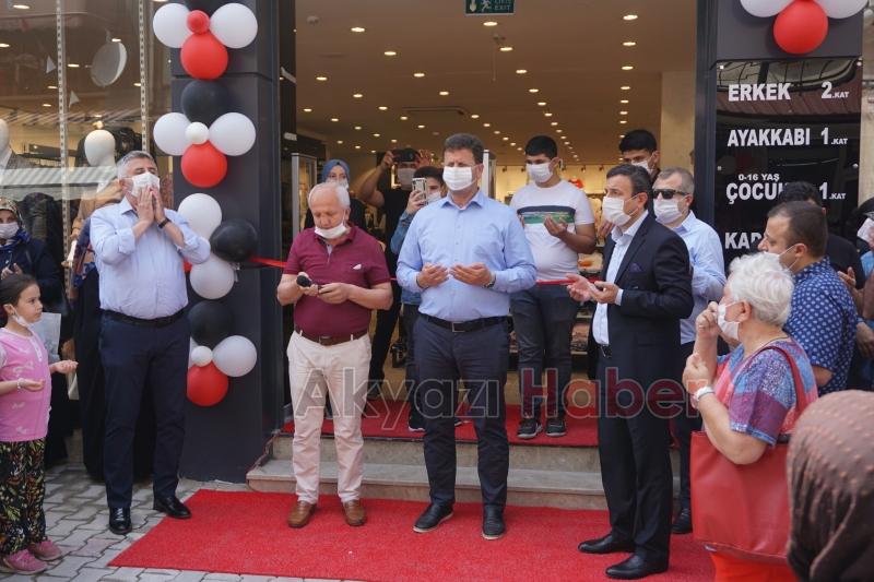 Giysa Akyazı Şubesi Yoğun Katılımla Açıldı