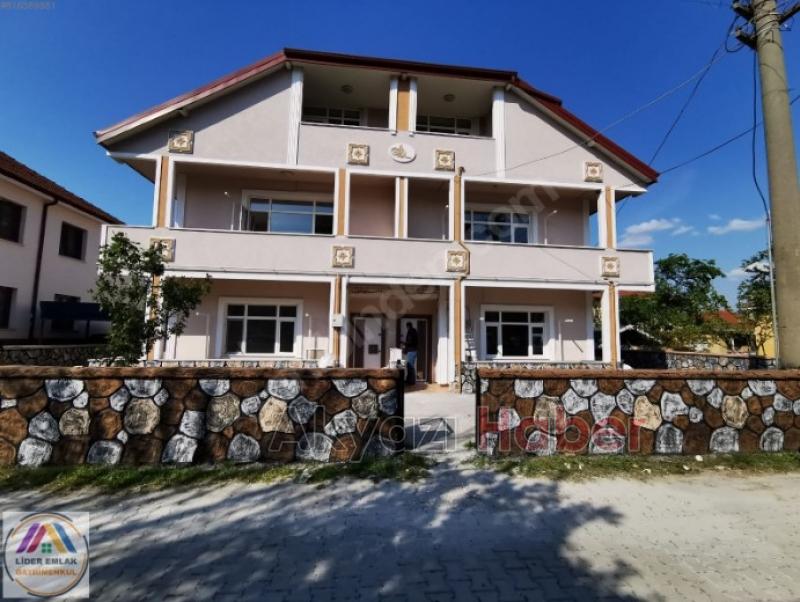 Satılık 5 Daireli Bina